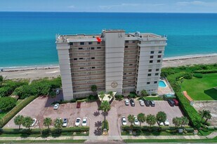 840 Ocean Dr in Juno Beach, FL - Building Photo