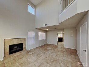 5848 Goodsprings Ct in Las Vegas, NV - Building Photo - Building Photo