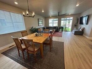1824 S De Gaulle Ct in Aurora, CO - Building Photo - Building Photo
