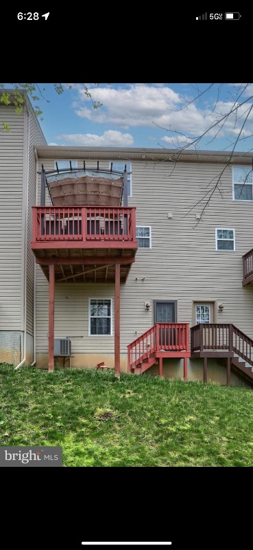 property at 33 Crooked Dr