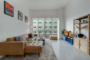 235 NE 2nd St, Unit SI ID1467685P in Miami, FL - Building Photo