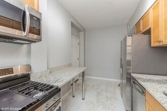 6009 S Michigan Ave in Chicago, IL - Building Photo - Building Photo