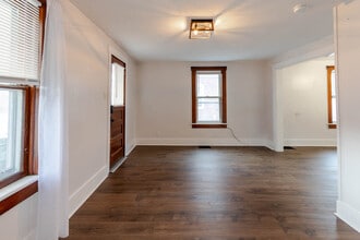 425 E Howard St in Bellefonte, PA - Building Photo - Building Photo