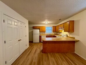 885 S Green Point Trce in Fayetteville, AR - Building Photo - Building Photo