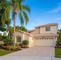 23426 Alzira Cir in Boca Raton, FL - Building Photo