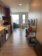 400 W Broadway in Boston, MA - Building Photo - Building Photo