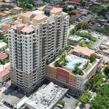 Gables Marquis in Miami, FL - Foto de edificio - Building Photo