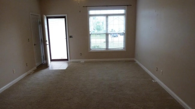 2016 Macon St in Mahomet, IL - Building Photo - Building Photo
