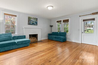 1 Ridgefield Pl in Biltmore Forest, NC - Building Photo - Building Photo