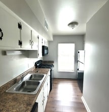 16 Bainbridge Ave in Hampton, VA - Building Photo - Building Photo