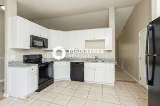 1095 Heath Ave NW in Palm Bay, FL - Building Photo - Building Photo