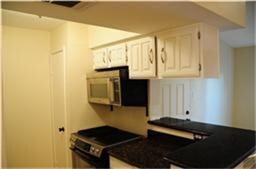 6001 Reims Rd in Houston, TX - Building Photo - Building Photo