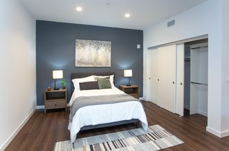 The Sienna in Los Angeles, CA - Foto de edificio - Interior Photo
