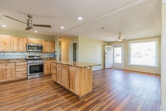 Charming 3 Bed 1 Bath Home in Alamogordo, NM - Building Photo - Building Photo