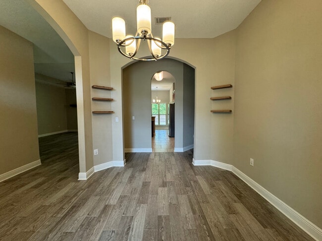 2103 Frontera St in Navarre, FL - Foto de edificio - Building Photo