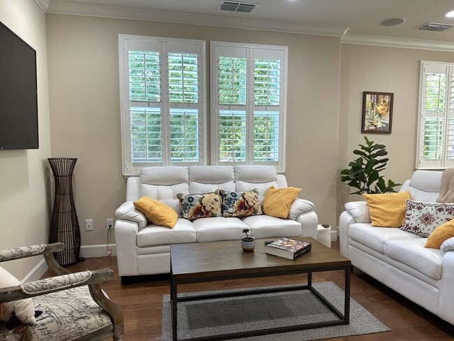 496 Rialto Pl in San Jose, CA - Building Photo - Building Photo
