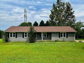 103 Newman Dr in Lyman, SC - Building Photo