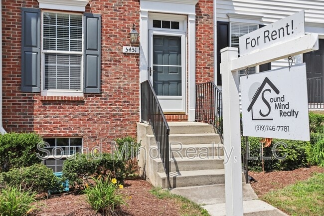 5451 Crabtree Park Ct in Raleigh, NC - Building Photo - Building Photo