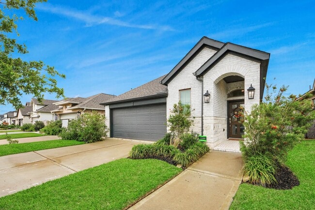 property at 4219 Colony Ln