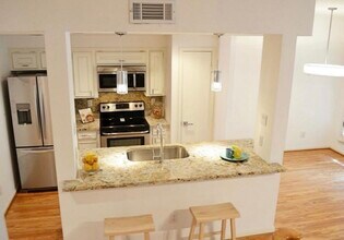 6731 Belmont St in Houston, TX - Building Photo - Building Photo