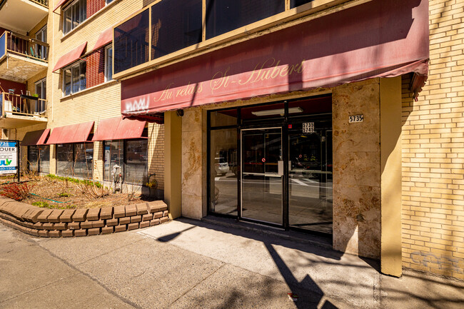 5735-5745 Saint-Hubert Rue in Montréal, QC - Building Photo - Building Photo