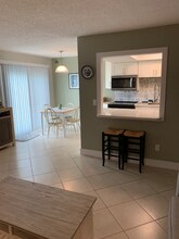 10125 Manatee Ave W in Bradenton, FL - Building Photo - Building Photo