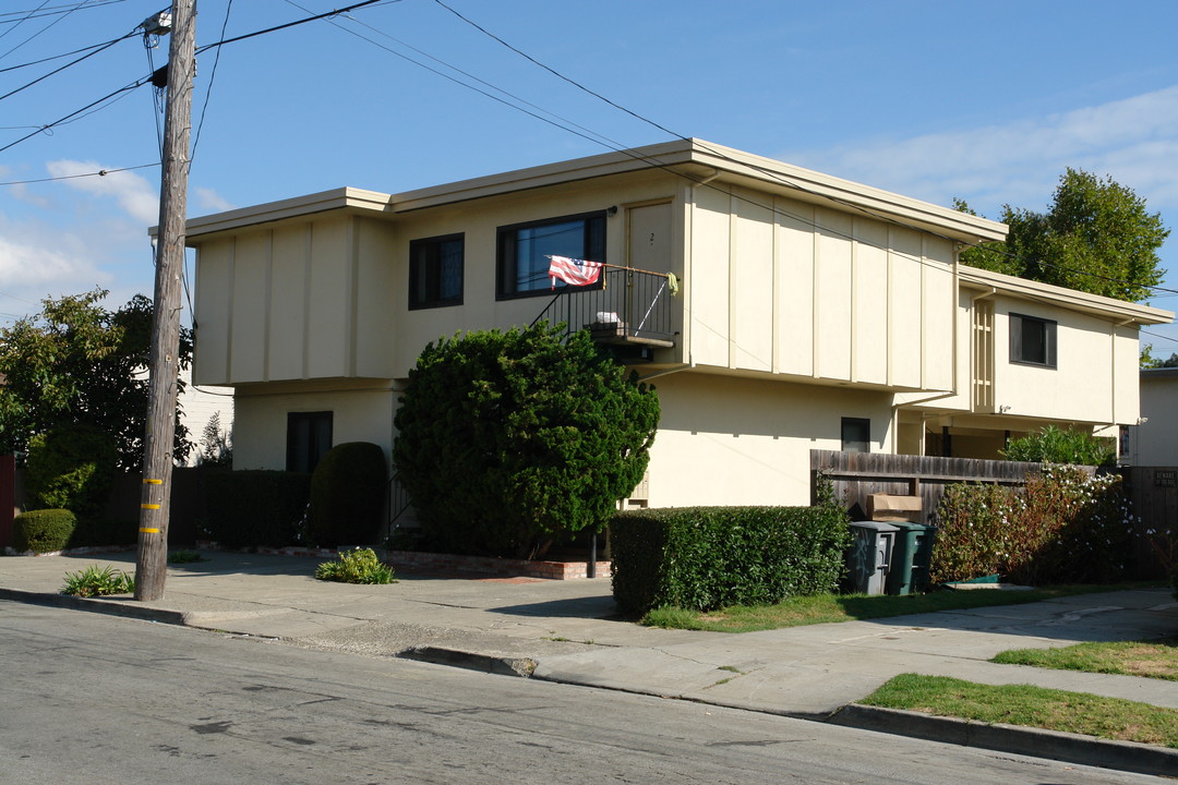 278 Milton Ave in San Bruno, CA - Foto de edificio