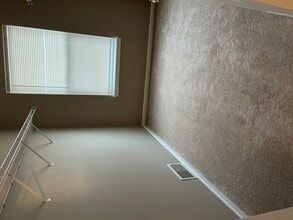 2558 Providence Ave in Aurora, IL - Building Photo - Building Photo