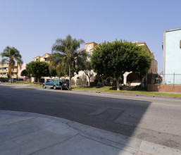 South Oxford Court Apartments in Los Angeles, CA - Foto de edificio - Building Photo