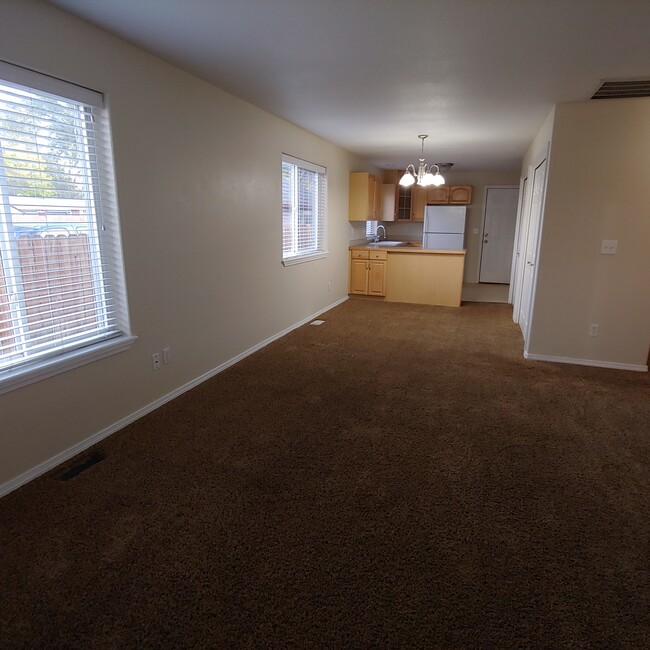 3827 W Alpine St, Unit 3827 in Boise, ID - Foto de edificio - Building Photo