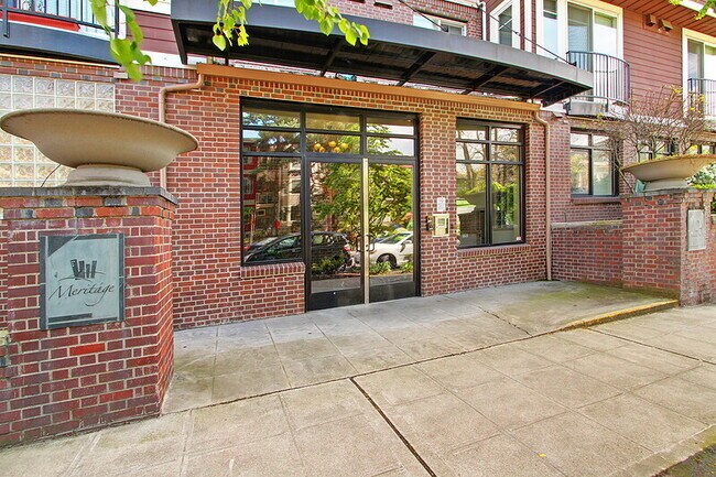 124 Bellevue Ave E in Seattle, WA - Building Photo - Building Photo