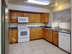 9325 E Oro Ave in Mesa, AZ - Building Photo - Building Photo