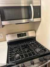 4 Windsor Terrace in Freehold, NJ - Building Photo - Building Photo