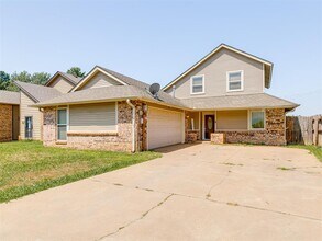 813 Lapwing Rd in Edmond, OK - Building Photo - Building Photo