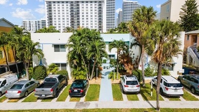 3015 Seville St, Unit 4 in Fort Lauderdale, FL - Building Photo - Building Photo