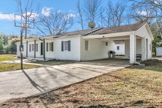 185 Weiss Bluff Rd in Vidor, TX - Building Photo - Building Photo