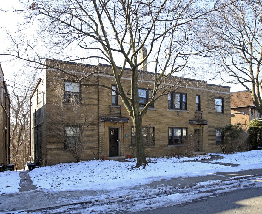 107-109 Chatsworth Dr in Toronto, ON - Building Photo