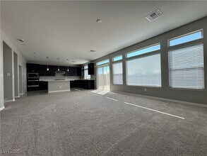 309 Wakefield Ave in Enterprise, NV - Building Photo - Building Photo