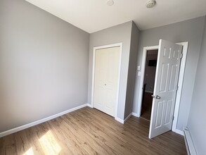 147 Inslee Pl, Unit 3R in Elizabeth, NJ - Building Photo - Building Photo