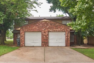 3800-3817 Penny Dr in Midwest City, OK - Building Photo