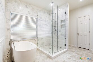 2994 Palomino Pass in Seguin, TX - Foto de edificio - Building Photo