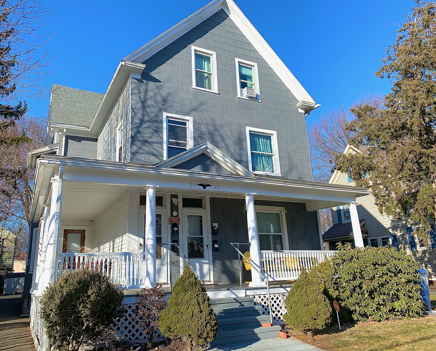 31 Wallace St in New Britain, CT - Building Photo