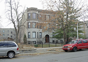 4051-4053 N Kenmore Ave Apartments