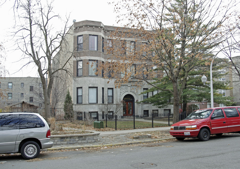 4051-4053 N Kenmore Ave in Chicago, IL - Building Photo