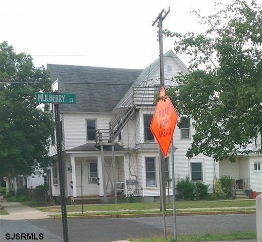 228-230 N 3rd St in Millville, NJ - Foto de edificio