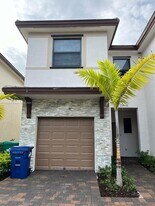 25556 SW 108th Ave in Homestead, FL - Building Photo