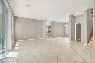 9225 Dalmahoy Pl in Las Vegas, NV - Building Photo - Building Photo