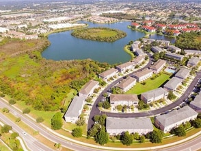 2564 Middleton Grove Dr in Brandon, FL - Building Photo - Building Photo