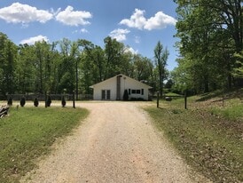 814 CR 450 in Poplar Bluff, MO - Building Photo