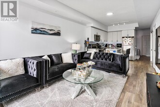 510-510 Kingbird Grove in Toronto, ON - Building Photo - Building Photo